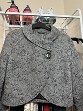 Different BM Collection Cape