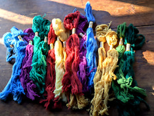 VINTAGE 15 SKIENS/TASSLES P&B LANTERN ALL WOOL MENDING YARN DARNING SEWING (P9)