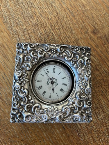 Beautiful silver clock - silver,