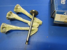 4 Aelite Exhaust Valves For: AEC: Engine: AH690, AV690