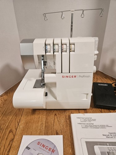 Singer sewing machine - singer,