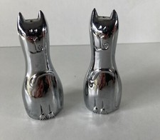 SILVERTONE METAL CAT SALT AND