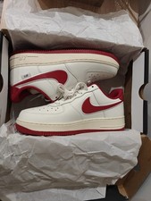 Nike Air Force 1 ’07 –