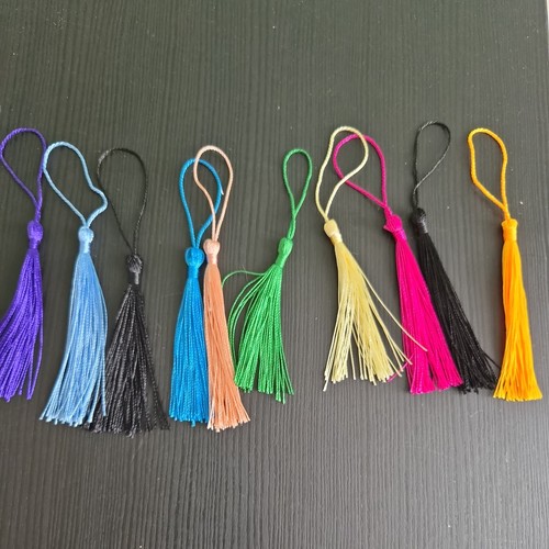 Tassels mixed colours - 10,