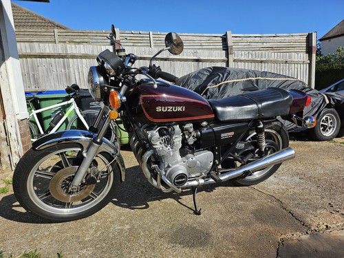 Suzuki gs750 1977 - suzuki,