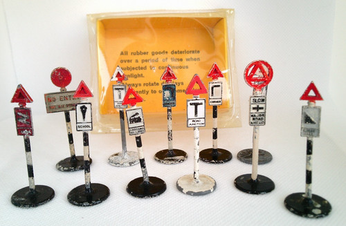 Dinky road signs - 11, assorted