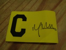 NICKY BUTT SIGNED CAPTAINS ARMBAND COA MANCHESTER UNITED TREBLE 99 ENGLAND