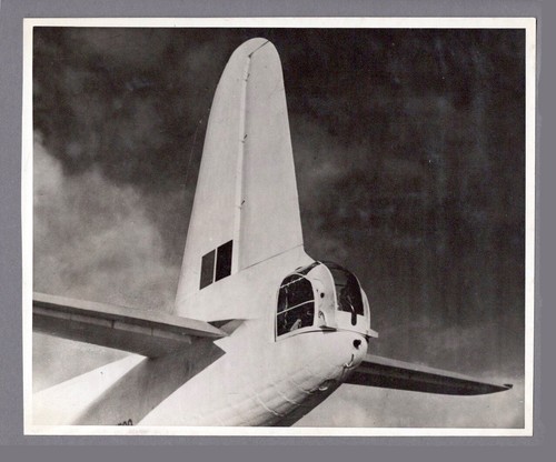 Short sunderland tail flying - short,