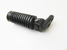 Footrest holder detent front