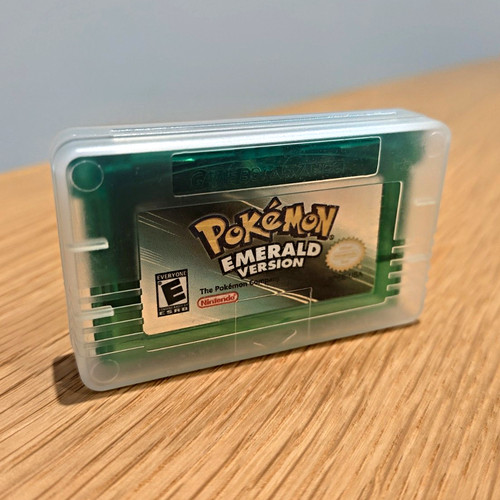 Pokémon emerald version gba - emerald,