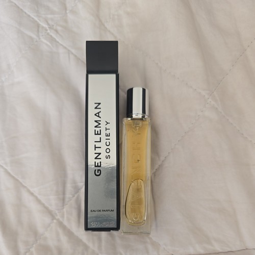 Givenchy gentleman society eau