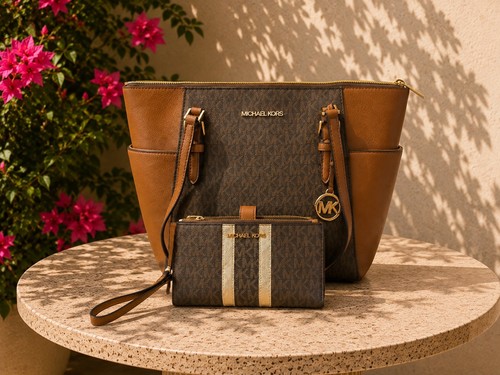 Michael kors brown signature - kors,