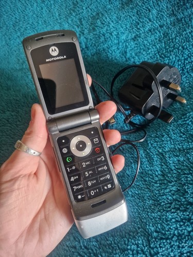 Motorola w377 silver flip - w377,