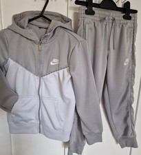 Nike Boys Activewear
