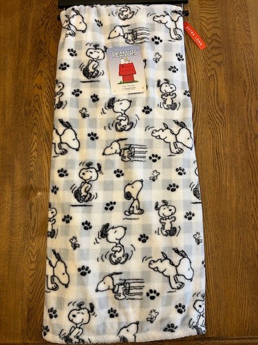 Peanuts snoopy woodstock - peanuts, &
