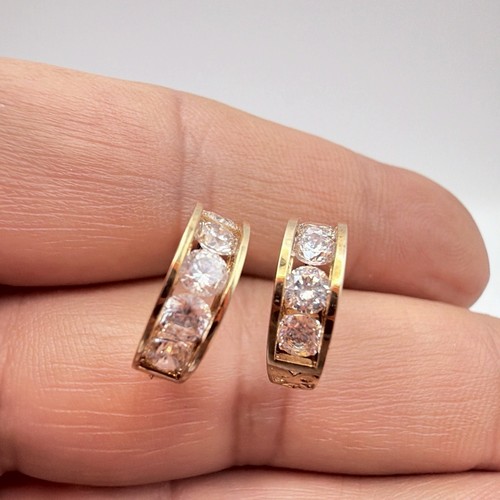 Vtg 14k yellow - gold, huggie