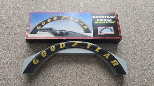 Scalextric goodyear foot - scalextric,