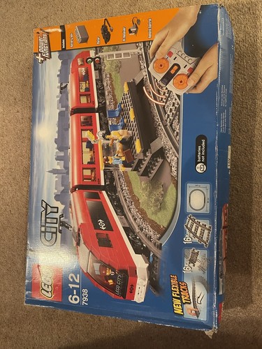 Lego city passenger train - passenger,