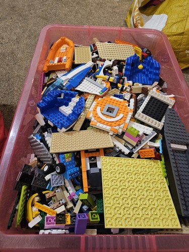 Massive lego job - massive, bundle
