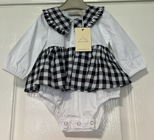 Bnwt dolly wears - bnwt,