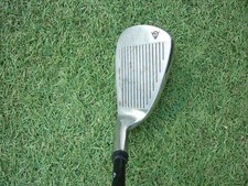 Dunlop Max SW sand wedge iron