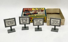 Merit OO HO Gauge Station