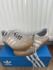 adidas München. read