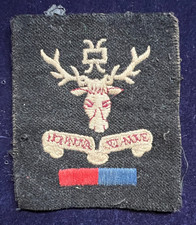 VINTAGE EMBROIDERED BLAZER CLOTH PATCH BADGE - POSSIBLE HIGHLANDER REGIMENT ?