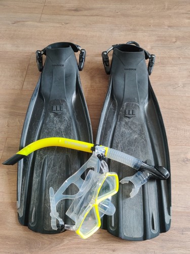 Adult scuba fleeps - and, diving