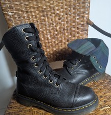 WOMENS BLACK DR. MARTENS