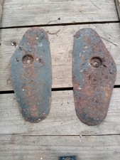 AJS Matchless  AMC heavyweight petrol tank knee rubber mounting plates