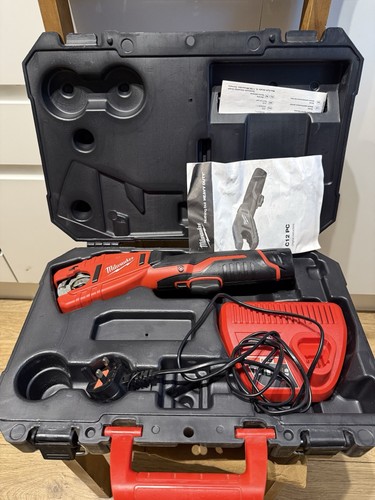 Milwaukee c12pc 201c - 12v, 1