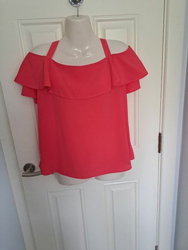 Lovely cold shoulder top - lovely,