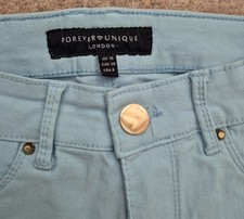 Beautiful Ladies skinny Jeans. forever unique