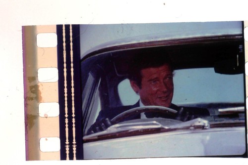 Film cell roger moore - film,