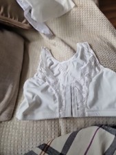  front fastening bra soft cup no wire size L  white