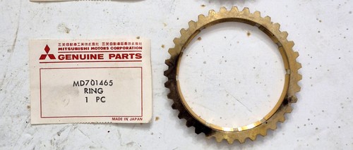 Nos oem mitsubishi md701465 - oem,