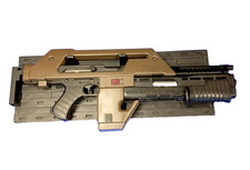 ALIENS Pulse Rifle – Metal – Hollywood Collectibles Group – Limited Edition RARE