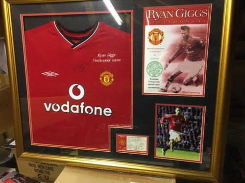 Rare ryan giggs - ryan, signed