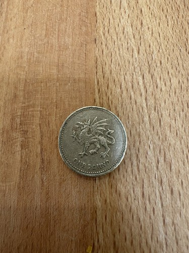 2000 welsh dragon round - 2000, £1