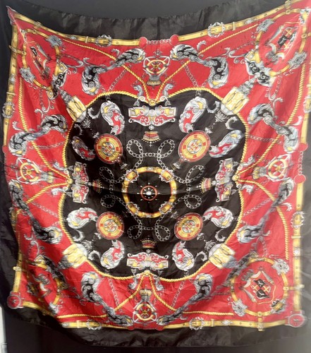 Vintage large crown square - large,