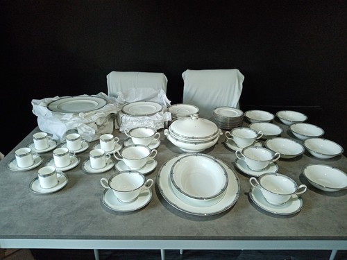 Wedgwood amherst dinnerware - amherst,