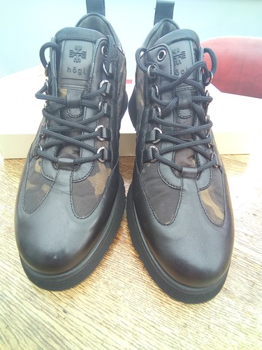 Hogl striker trainers new - 6.5,
