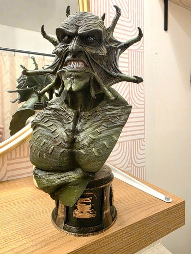 Jeepers creepers head - creepers,