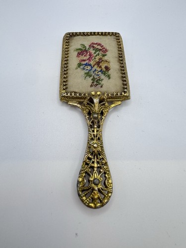 Vintage petit point floral - petit,