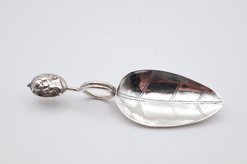 Antique silver leaf caddy - leaf,