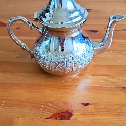 Silver shiny metal tea - silver,