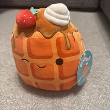 BNWT SQUISHMALLOWS 8" WEAVER