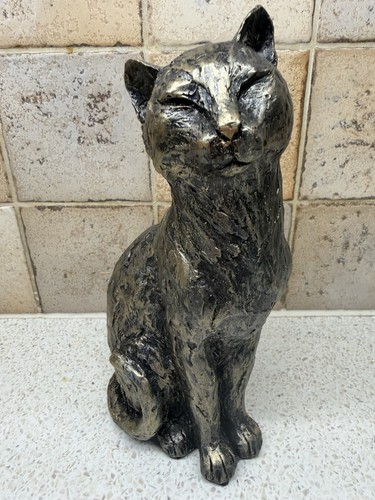 Gleneagles sitting cat bronze - sitting,
