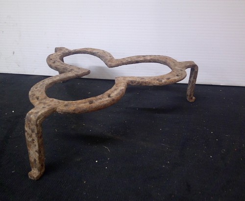 Iron horse shoe trivet 26cm - , x